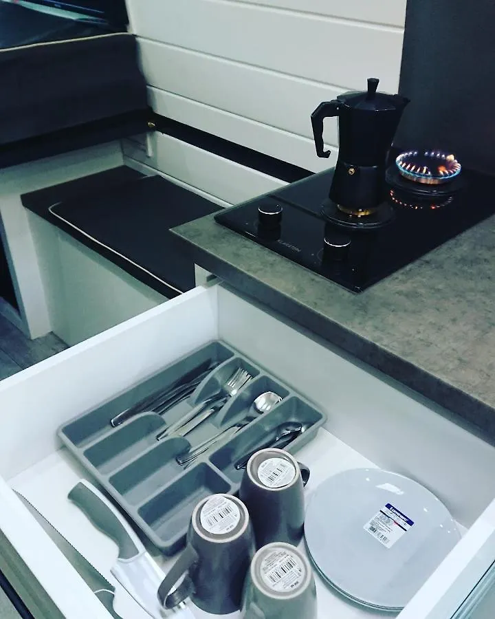 Campsite Vip Caravan Motorhome - Lakoauto Budapest