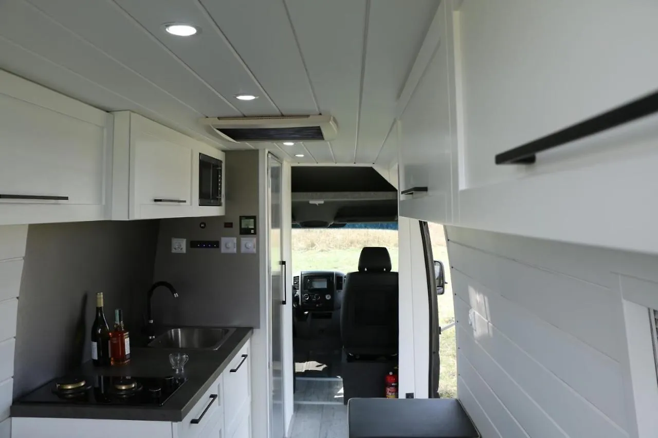 Vip Caravan Motorhome - Lakoauto Budapest 0*,  Hungary