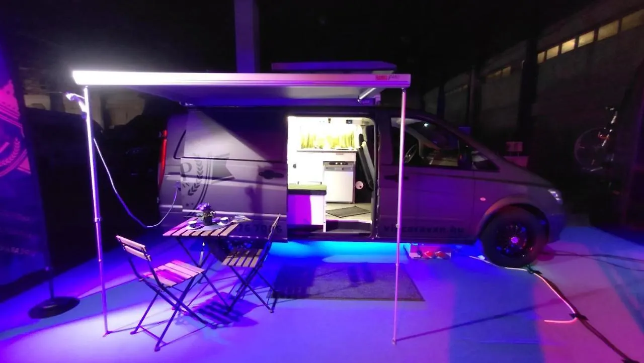 Vip Caravan Motorhome - Lakoauto Budapest Hungary